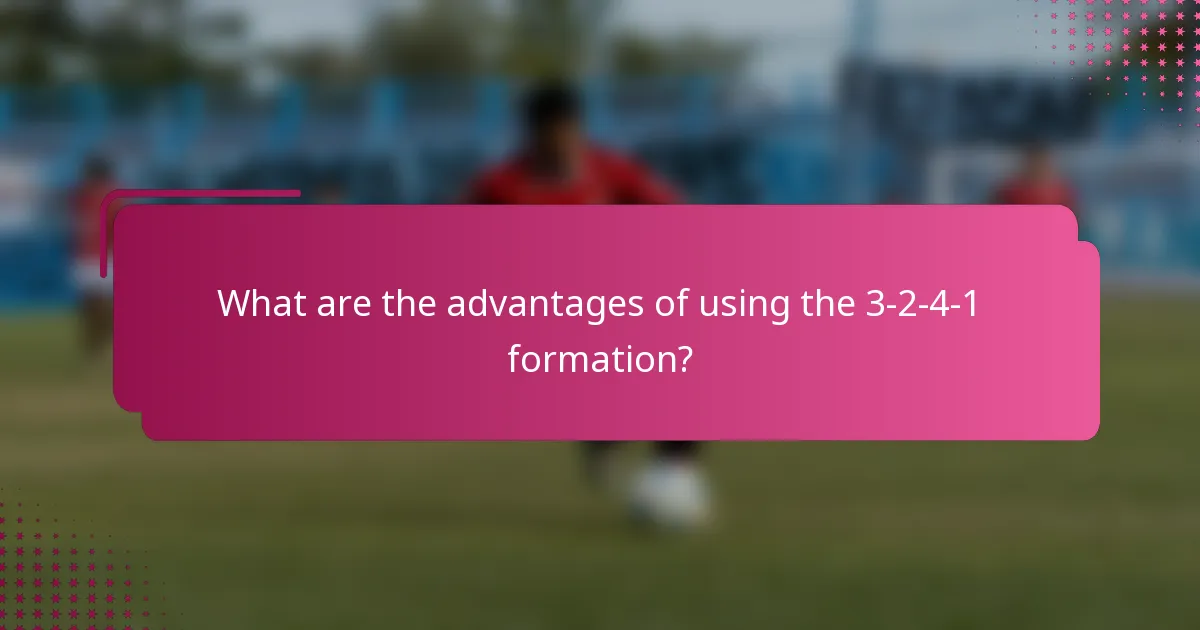 What are the advantages of using the 3-2-4-1 formation?